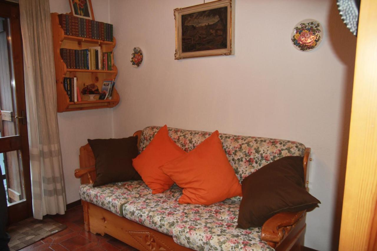 L'Atelier Du Temps - La Petite Maison De Pepa La Salle Buitenkant foto