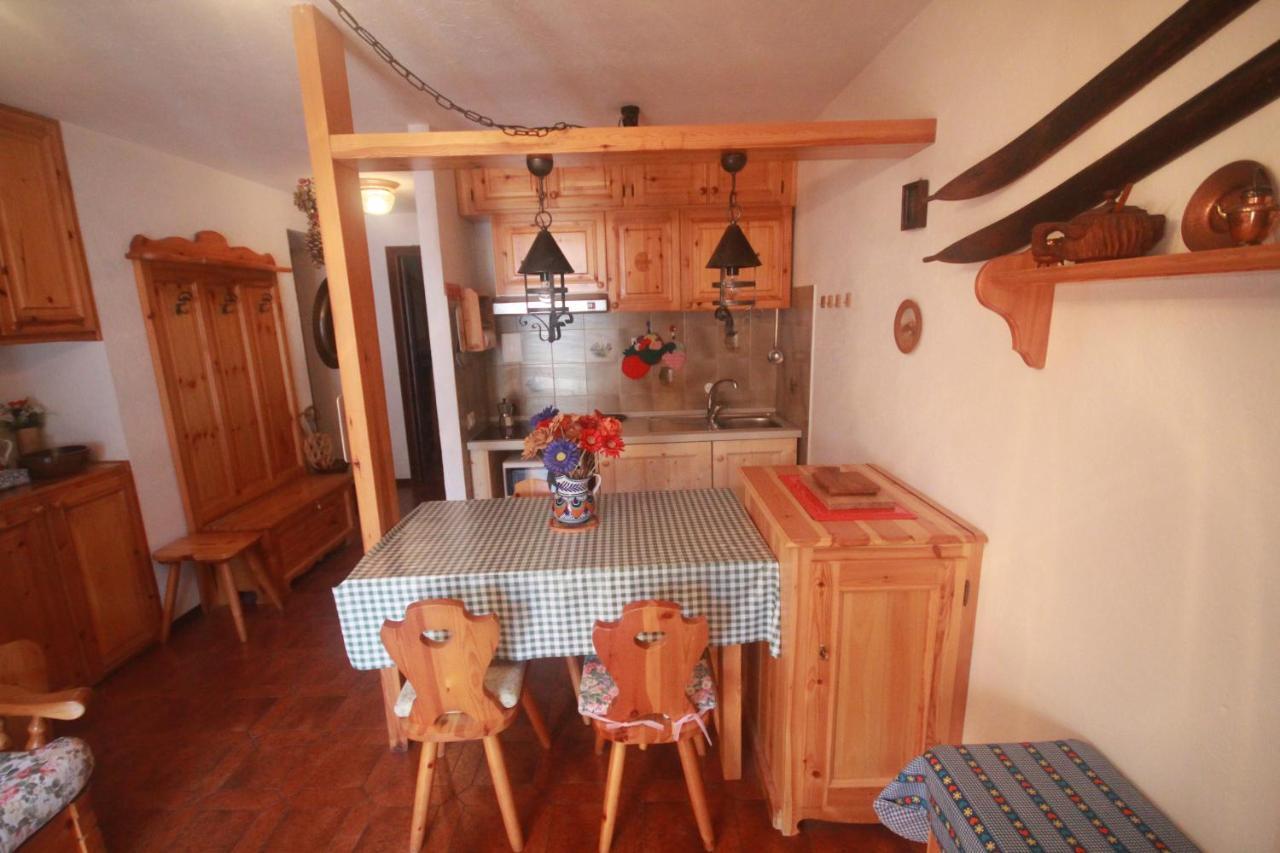 L'Atelier Du Temps - La Petite Maison De Pepa La Salle Buitenkant foto